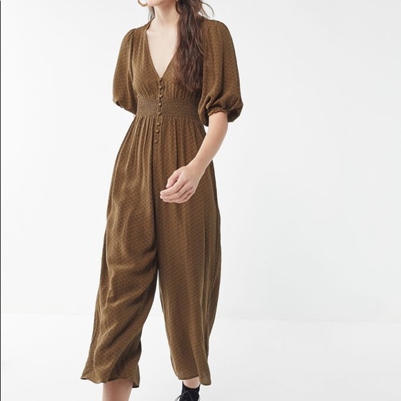 Urban Outfitters Pants - UO zimi plunging puff sleeve jumpsuit